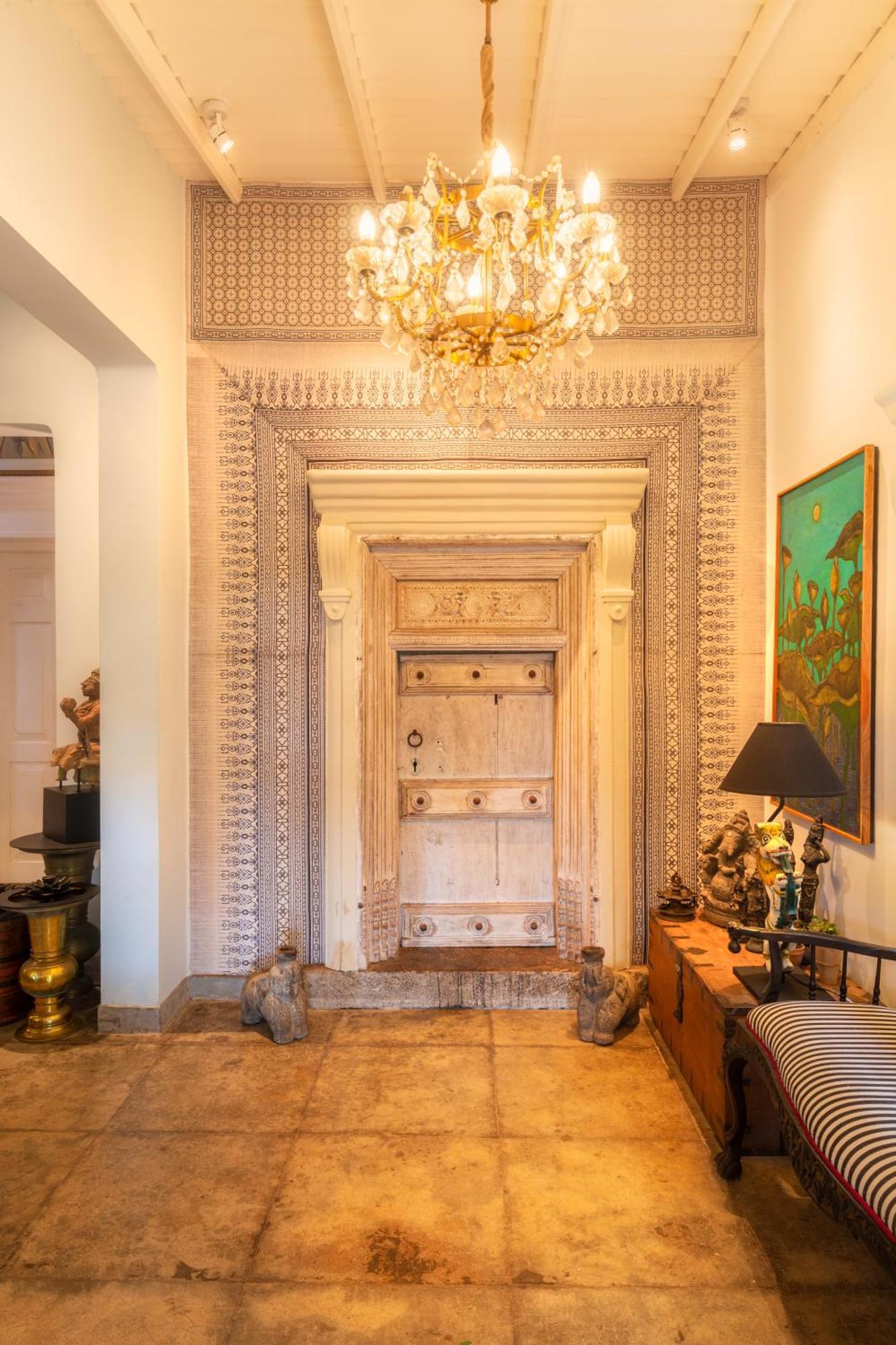 55Tg Boutique Suites Коломбо Экстерьер фото