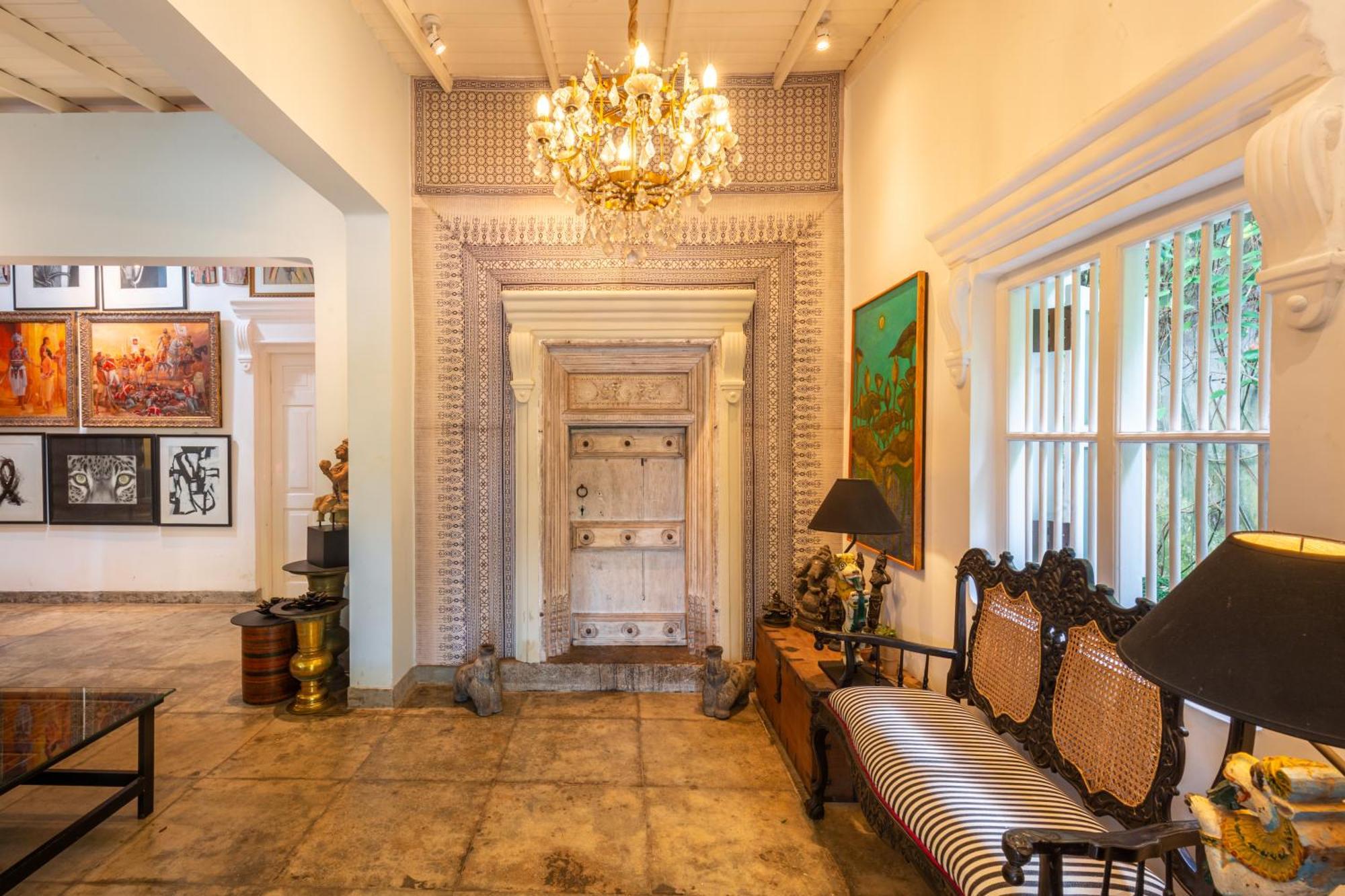55Tg Boutique Suites Коломбо Экстерьер фото