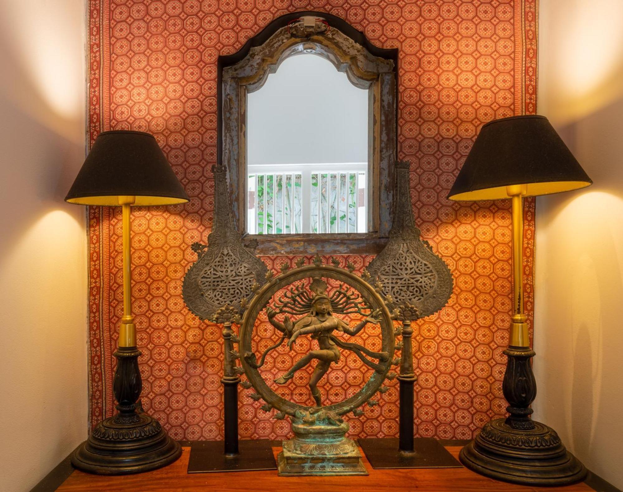 55Tg Boutique Suites Коломбо Экстерьер фото