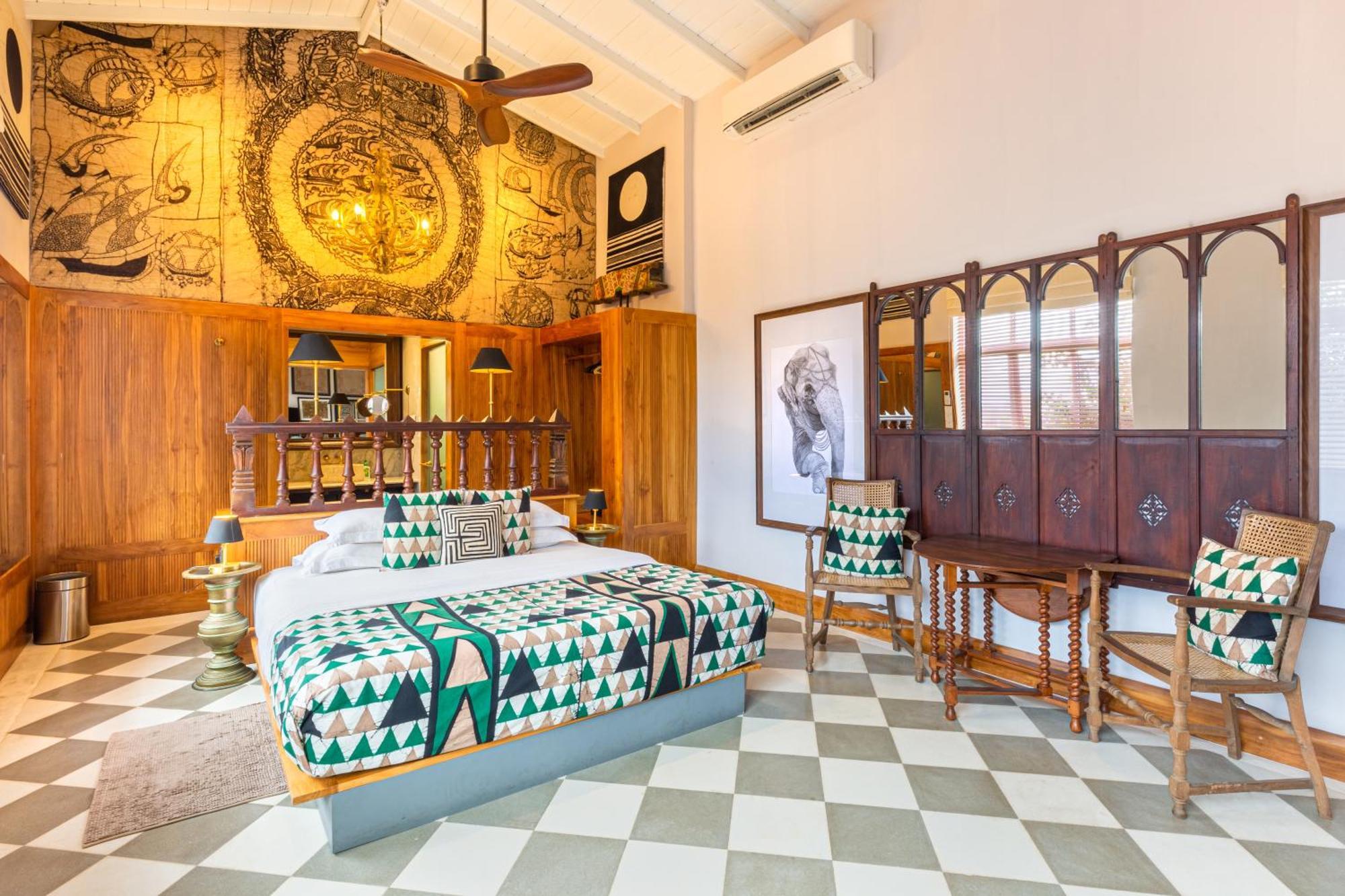 55Tg Boutique Suites Коломбо Экстерьер фото
