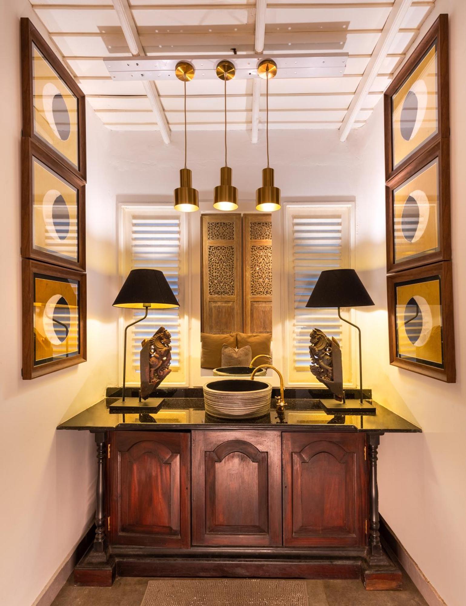 55Tg Boutique Suites Коломбо Экстерьер фото