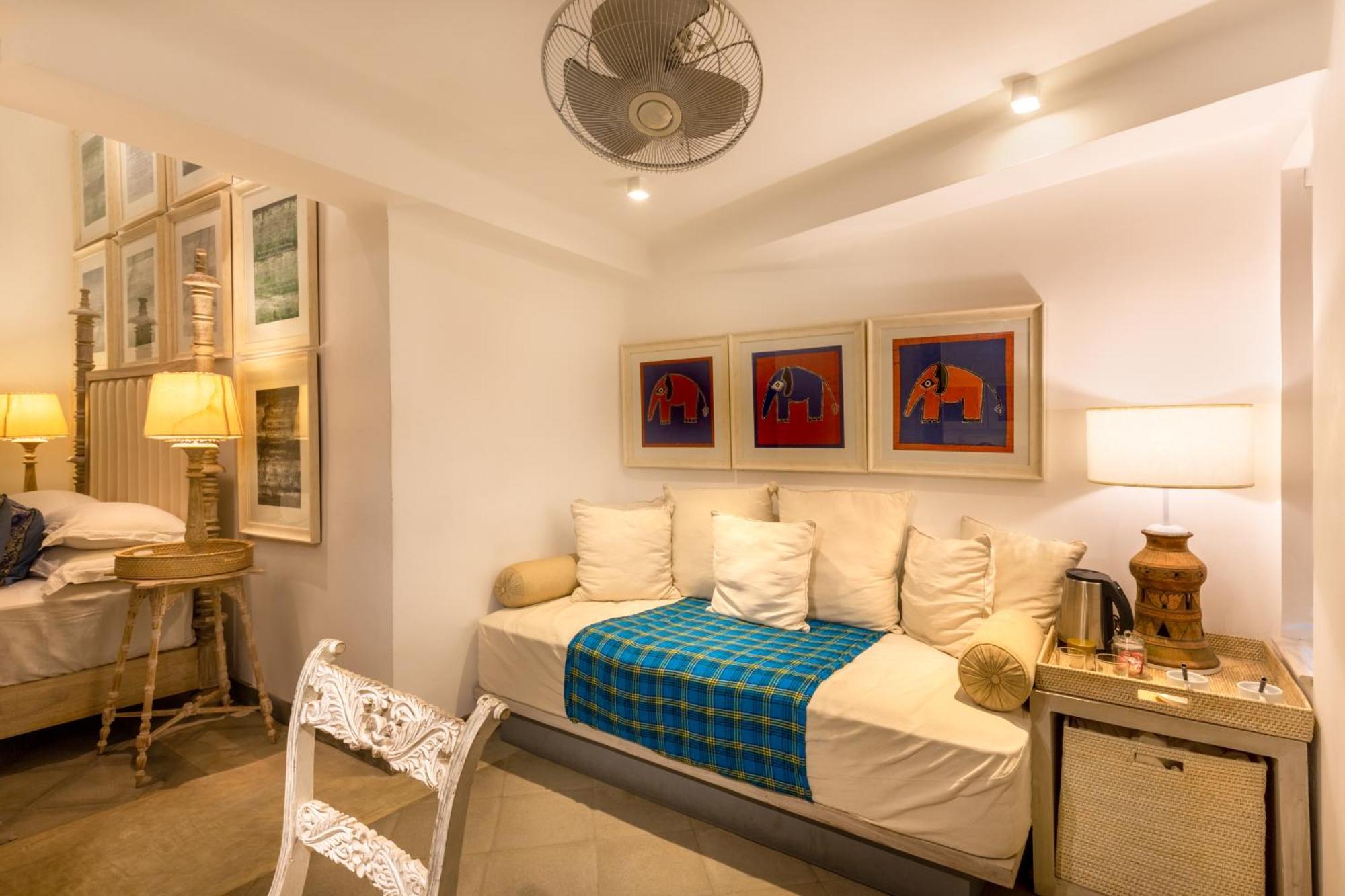 55Tg Boutique Suites Коломбо Экстерьер фото